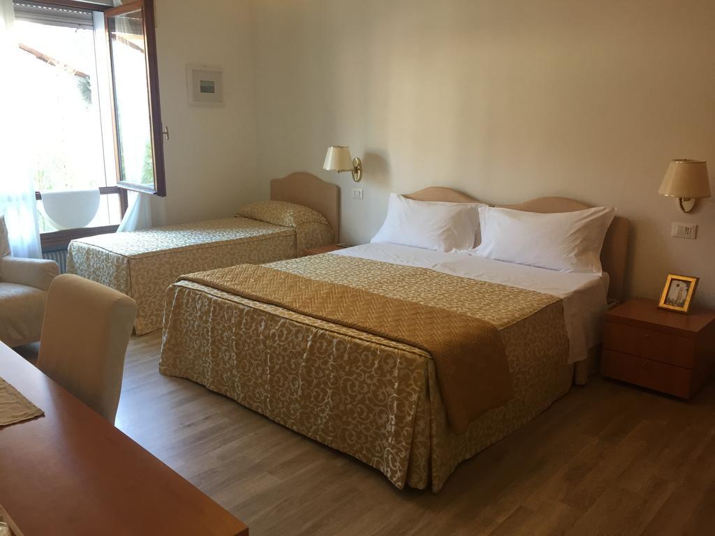 Bed and Breakfast Residenza Giacomuzzi Местре Екстер'єр фото